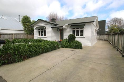 Photo of property in 22 Ranfurly Street, Hokowhitu, Palmerston North, 4410