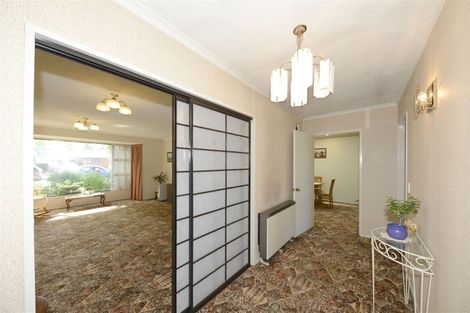 Photo of property in 1 Thorrington Road, Cashmere, Christchurch, 8022