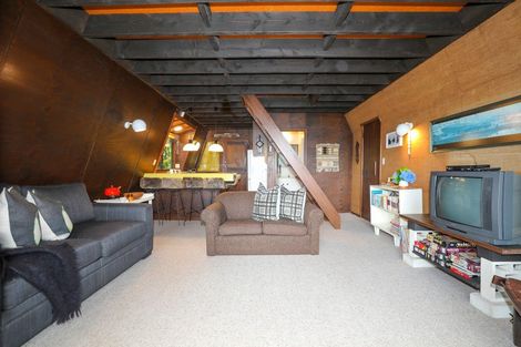 Photo of property in 42 Okawa Bay Road, Tikitere, Rotorua, 3074