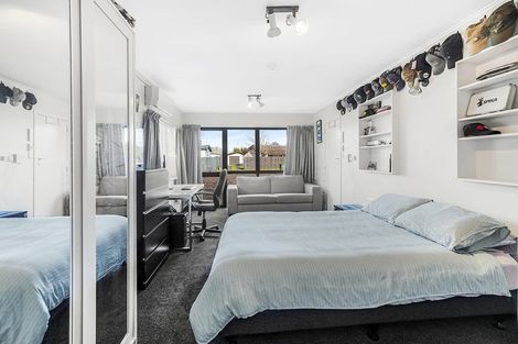 Photo of property in 54 Morrow Avenue, St Andrews, Hamilton, 3200