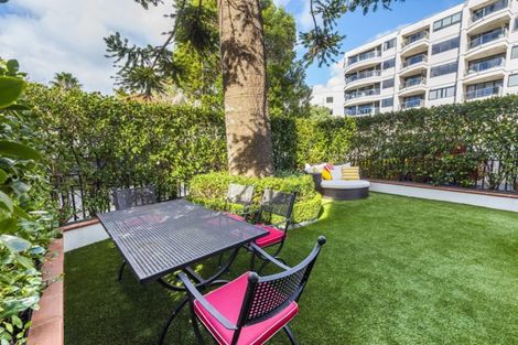 Photo of property in 1/177 Hurstmere Road, Takapuna, Auckland, 0622