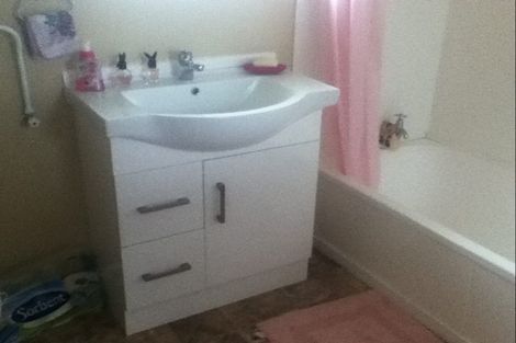 Photo of property in 12a Madill Street, Tuakau, 2121