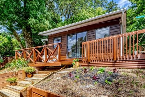 Photo of property in 130 Victory Road, Laingholm, Auckland, 0604