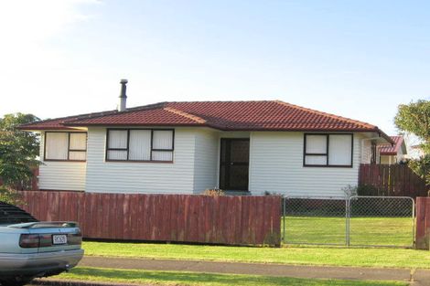 Photo of property in 16 Dillon Crescent, Clover Park, Auckland, 2019