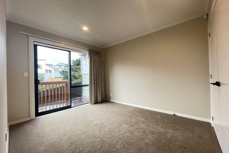 Photo of property in 4 Caldwell Place, Pinehill, Auckland, 0632