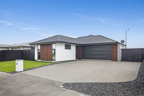 Photo of property in 41 Kingsbridge West, Burwood, Christchurch, 8083