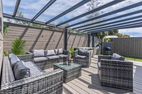 Photo of property in 45 Seagrass Place, Otaki Beach, Otaki, 5512