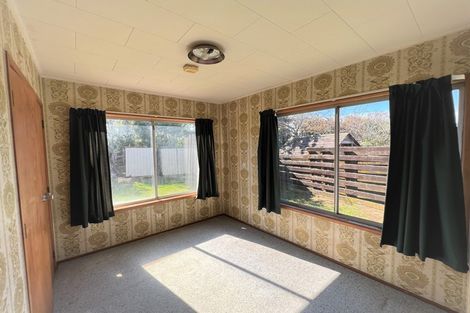 Photo of property in 94 Crawford Avenue, Mangere Bridge, Auckland, 2022