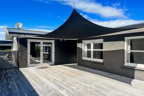 Photo of property in 7 Seymour Road, Mellons Bay, Auckland, 2014