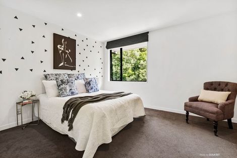 Photo of property in 19/8 Thatcher Crescent, Crofton Downs, Wellington, 6035