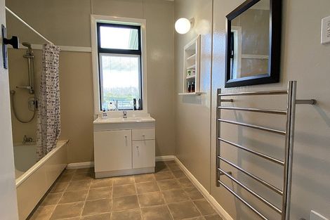 Photo of property in 19 Kent Terrace, Midhirst, Stratford, 4394