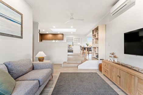 Photo of property in 8 Brixton Road, Manly, Whangaparaoa, 0930
