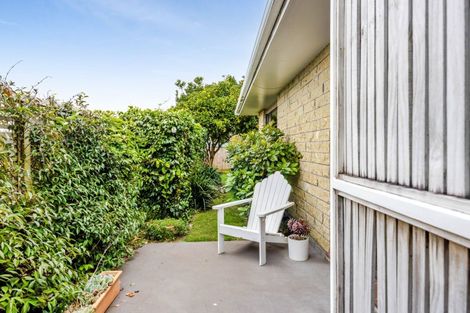 Photo of property in 65 Belt Road, New Plymouth, 4310