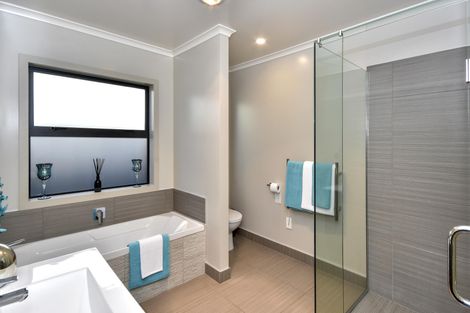 Photo of property in 21 Toscana Drive, Karaka, Papakura, 2113