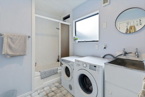 Photo of property in 2/78 Vodanovich Road, Te Atatu South, Auckland, 0610