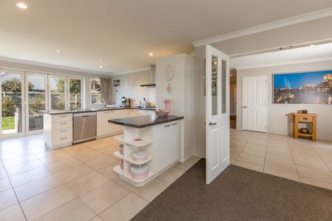 Photo of property in 52 Beaumont Drive, Rolleston, 7614