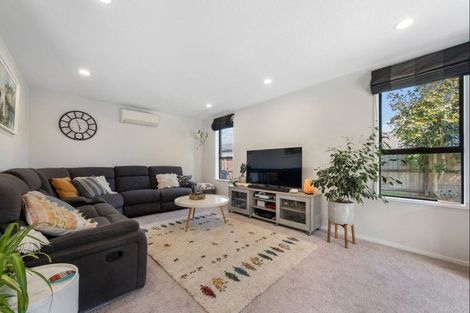 Photo of property in 45 Dunbarton Street, Redwood, Christchurch, 8051