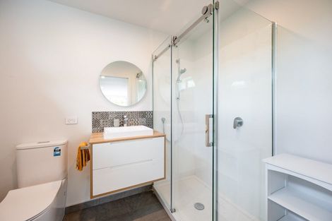 Photo of property in 15 Faulks Terrace, Wanaka, 9305