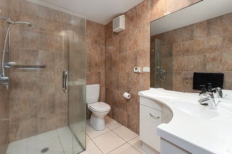 Photo of property in 2/39 The Mall, Mount Maunganui, 3116