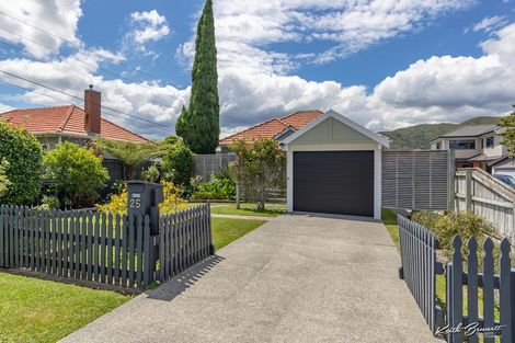 Photo of property in 1/25 Vincent Street, Waterloo, Lower Hutt, 5011