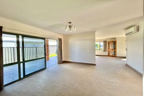 Photo of property in 10 Lewis Way, Poraiti, Napier, 4112
