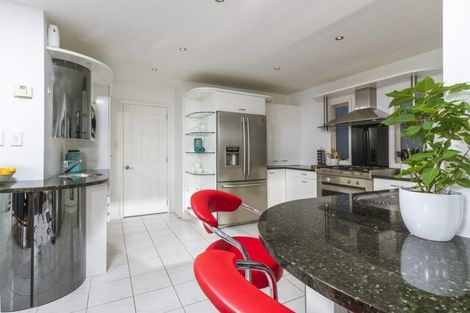 Photo of property in 1/25 Churchill Road, Murrays Bay, Auckland, 0630