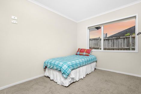 Photo of property in 12 Lombardia Way, Karaka, Papakura, 2113