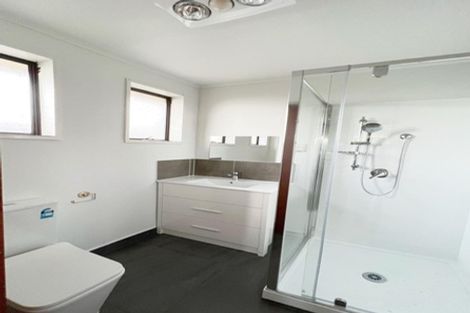 Photo of property in 9 Montclare Avenue, Ilam, Christchurch, 8041