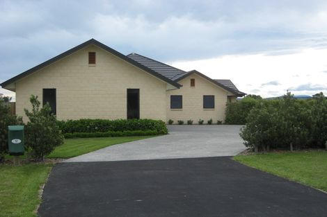 Photo of property in 12 Teviotview Place, Amberley, 7410