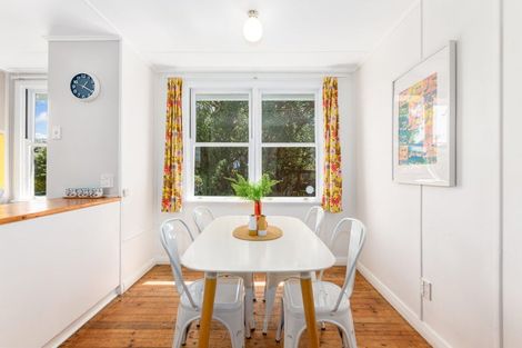 Photo of property in 105 Te Pene Avenue, Titahi Bay, Porirua, 5022