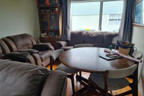 Photo of property in 27ab Loongana Street, Waitangirua, Porirua, 5024