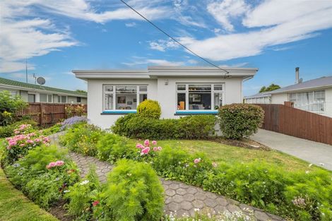 Photo of property in 53 Briggs Road, Mairehau, Christchurch, 8052