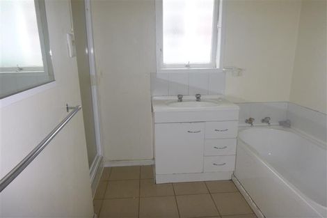 Photo of property in 39 Beaumonts Way, Manurewa, Auckland, 2102