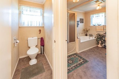 Photo of property in 23 Gloag Street, Waverley, 4510