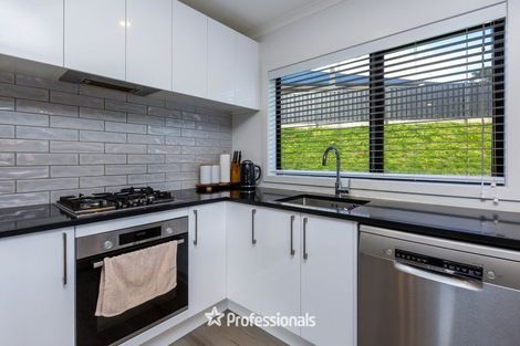 Photo of property in 3 Nikau Lane, Timberlea, Upper Hutt, 5018