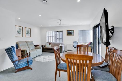 Photo of property in 35a Tukapa Street, Westown, New Plymouth, 4310