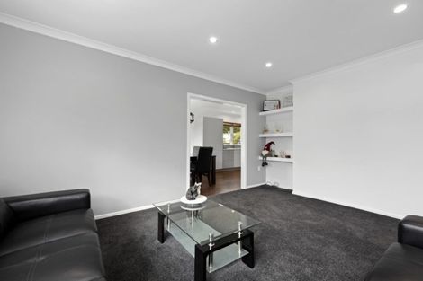 Photo of property in 42 Mountbatten Grove, Clouston Park, Upper Hutt, 5018