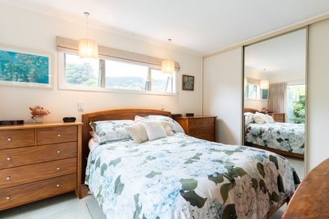 Photo of property in 15 Nuffield Street, Tawa, Wellington, 5028