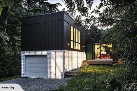 Photo of property in 2 Corrondella Grove, Belmont, Lower Hutt, 5010