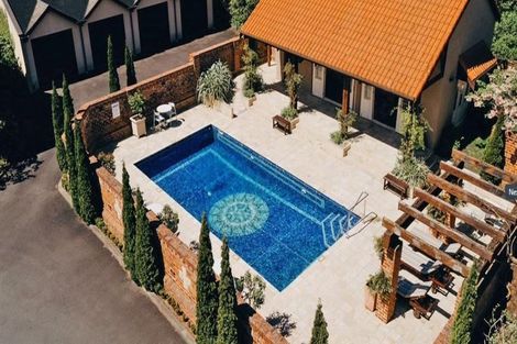 Photo of property in Orchard Cottages, 312/6 Point Road, Monaco, Nelson, 7011