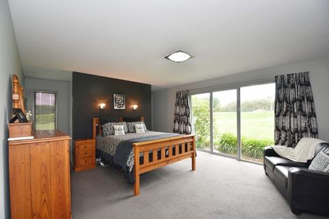 Photo of property in 225 Oreti Road, Otatara, Invercargill, 9879