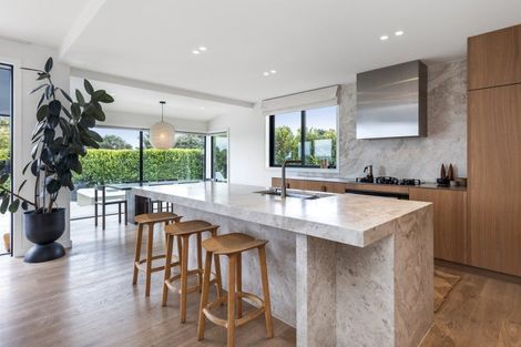 Photo of property in 56 Covil Avenue, Te Atatu South, Auckland, 0610