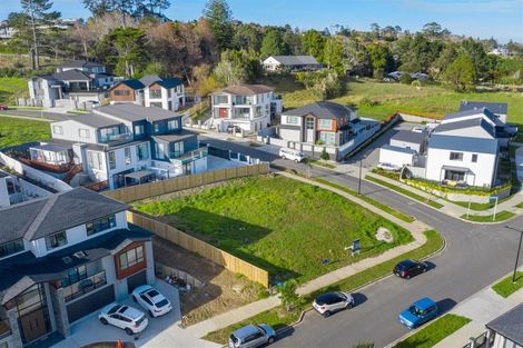Photo of property in 55 Armstrong Farm Drive, East Tamaki Heights, Auckland, 2016