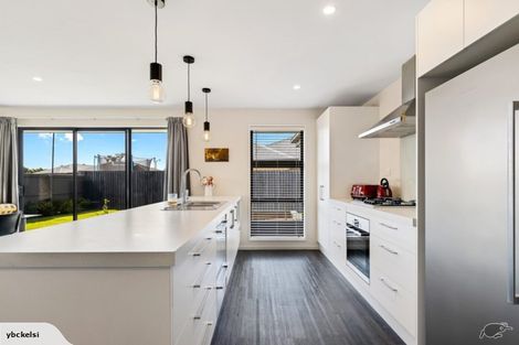 Photo of property in 16 Maitland Crescent, Rolleston, 7614