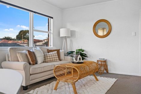 Photo of property in 1/1252 Cameron Road, Gate Pa, Tauranga, 3112