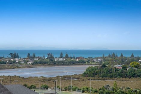 Photo of property in 27 Pioneer Rise, Silverdale, 0932