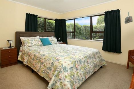 Photo of property in 2/104 Rathgar Road, Henderson, Auckland, 0610
