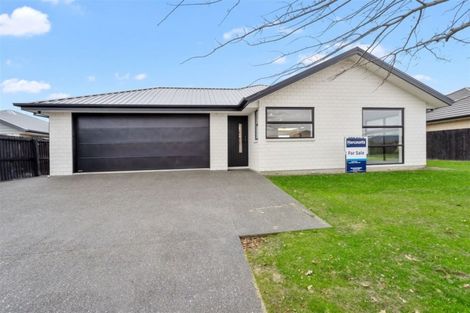 Photo of property in 16 Koura Drive, Rangiora, 7400