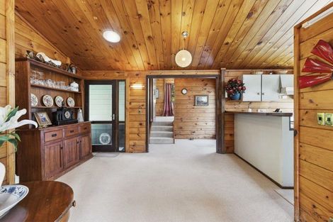 Photo of property in 28 John Witton Drive, Crofton Downs, Wellington, 6035