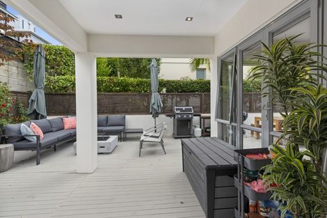 Photo of property in 119 Beach Road, Castor Bay, Auckland, 0620